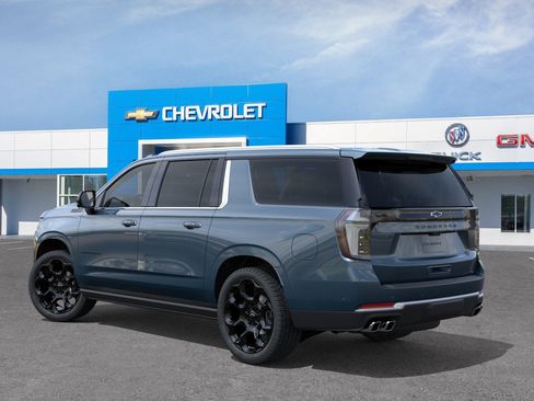 New 2026 Chevrolet Suburban High Country AWD/4WD image 3