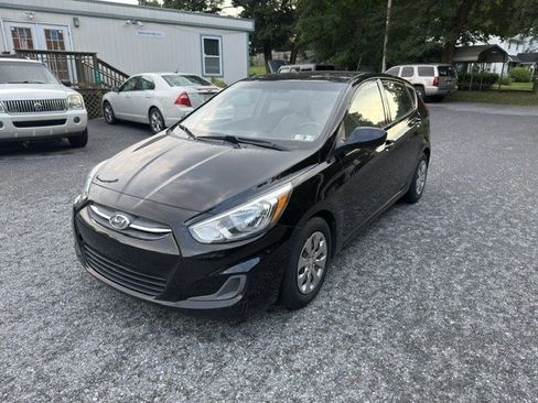 Used 2017 Hyundai Accent SE FWD image 1