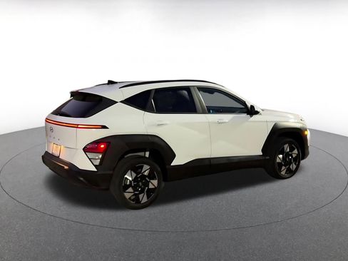 Used 2025 Hyundai Kona SEL image 15