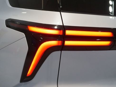 New 2026 Chevrolet Traverse Z71 image 32