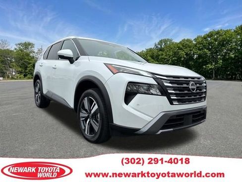 Used 2025 Nissan Rogue SL w/ SL Premium Package AWD/4WD image 1