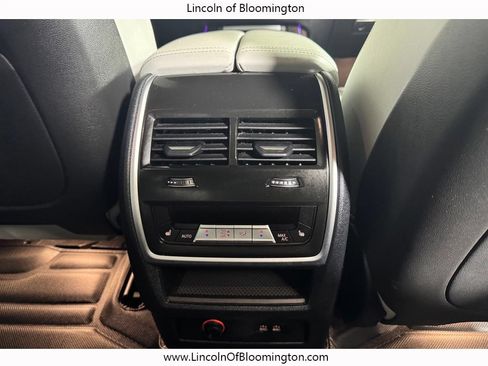 Used 2023 BMW X7 xDrive40i w/ Premium Package AWD/4WD image 17