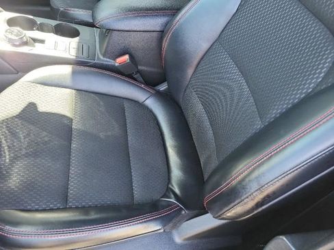 Used 2025 Ford Escape ST-Line FWD image 9