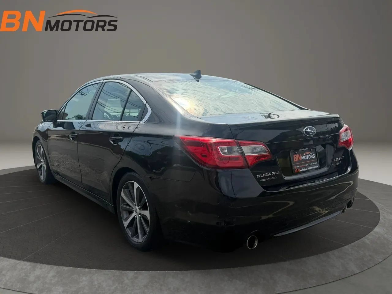 Used 2016 Subaru Legacy 3.6R Limited AWD/4WD image 8