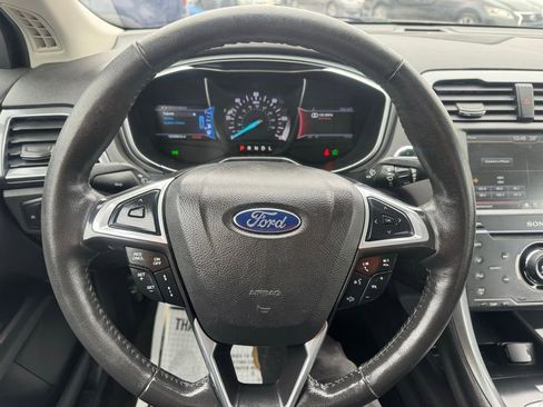 Used 2014 Ford Fusion Titanium image 37