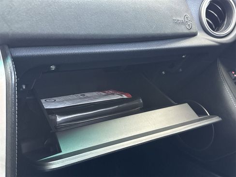 Used 2017 Toyota 86 image 33