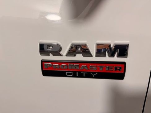 Used 2022 RAM ProMaster City Tradesman w/ Window Group 05 FWD image 3