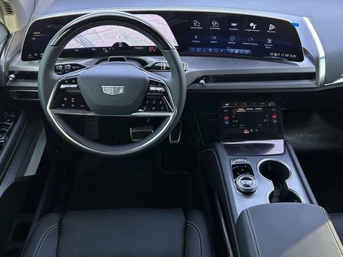 New 2026 Cadillac Vistiq Sport AWD/4WD image 10