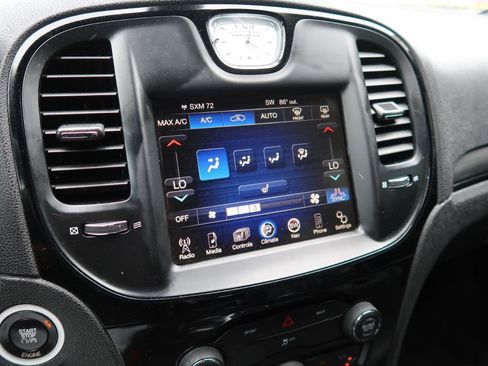 Used 2015 Chrysler 300 S RWD image 13