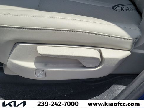 Used 2023 Kia Sorento S w/ Panoramic Sunroof Package FWD image 15