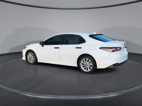 Used 2023 Toyota Camry LE FWD image 6