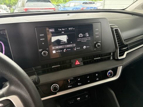 Certified 2025 Kia Sportage LX image 22
