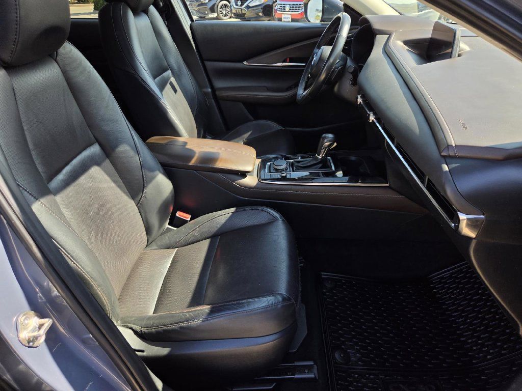 Used 2020 MAZDA CX-30 FWD w/ Premium Package image 8