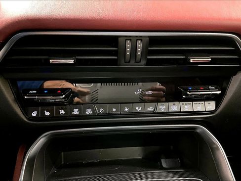 Used 2025 MAZDA CX-70 Plug-In Hybrid w/ Premium Plus image 28