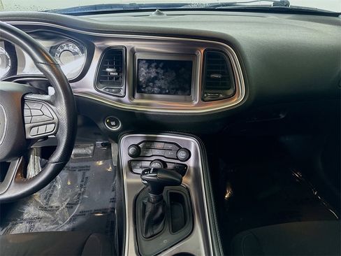 Used 2021 Dodge Challenger R/T w/ T/A Package image 17