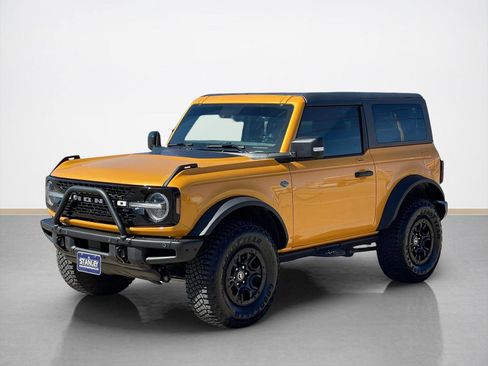 Used 2022 Ford Bronco Wildtrak image 3