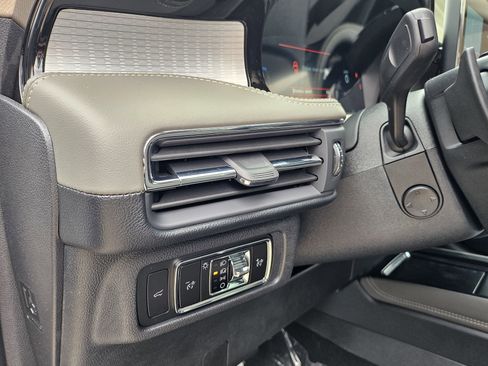 New 2026 Lincoln Corsair Premiere AWD/4WD image 12