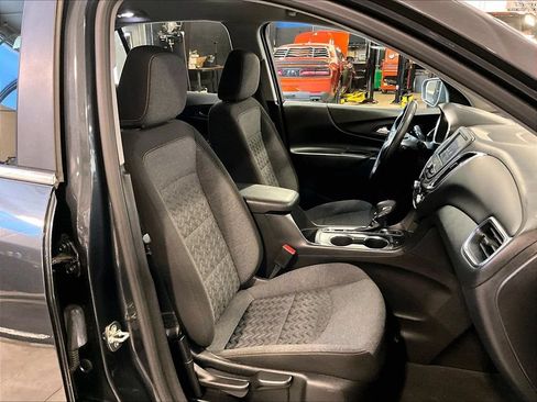 Used 2023 Chevrolet Equinox LT AWD/4WD image 11