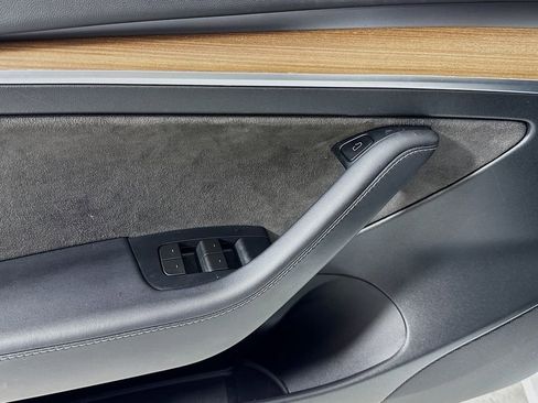 Used 2023 Tesla Model 3 Standard Range image 15