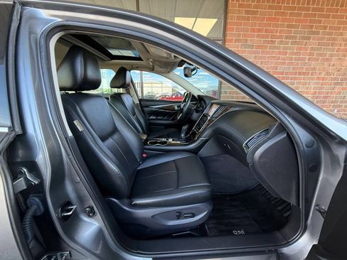 Used 2018 INFINITI Q50 Luxe w/ Essential Package (3.0T Luxe) AWD/4WD image 21
