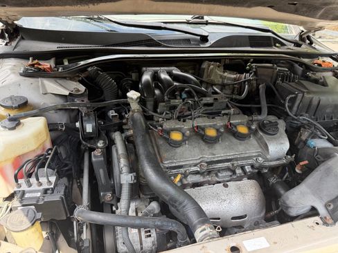 Used 2004 Toyota Solara SE Sport FWD image 7