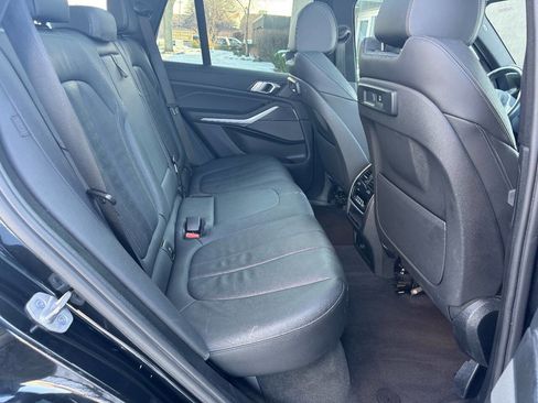 Used 2021 BMW X5 xDrive40i w/ M Sport Package image 23