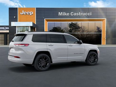 New 2026 Jeep Grand Cherokee L Limited AWD/4WD image 5