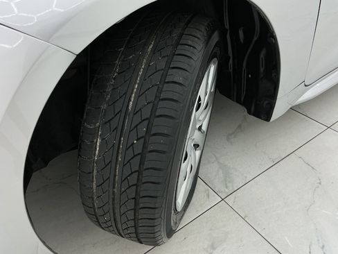Used 2021 Toyota Corolla LE FWD image 42