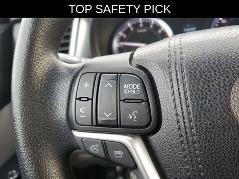 Used 2016 Toyota Highlander LE image 15