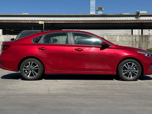 Used 2023 Kia Forte LXS FWD image 9