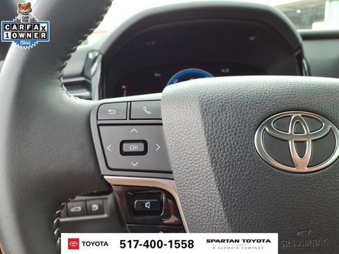 Used 2026 Toyota Camry SE FWD image 16