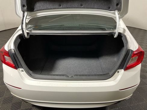 Used 2018 Honda Accord Sport image 15