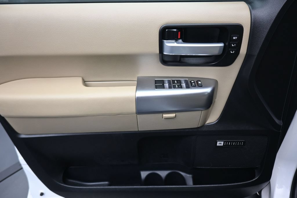 Used 2019 Toyota Sequoia Limited w/ Safety & Convenience Package AWD/4WD image 10