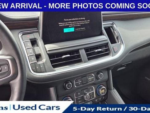Used 2024 Chevrolet Suburban Premier w/ Advanced Technology Package AWD/4WD image 14