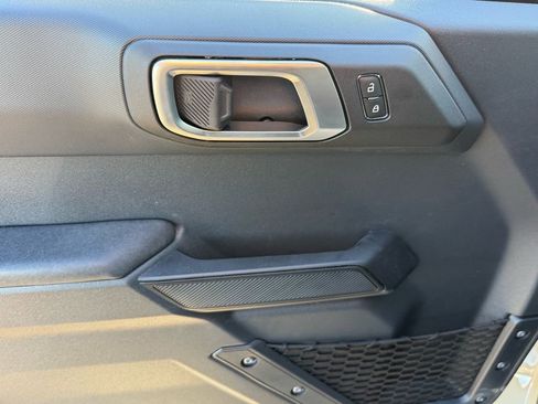 New 2026 Ford Bronco Big Bend w/ Black Diamond Package AWD/4WD image 9