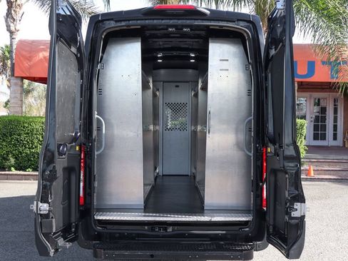 Used 2023 Ford Transit 250 148 High Roof Extended w/ Load Area Protection Package RWD image 8