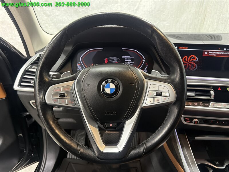 Used 2022 BMW X7 xDrive40i w/ Parking Assistance Package AWD/4WD image 4