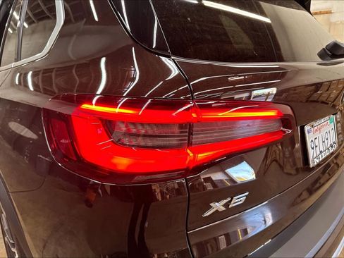 Used 2023 BMW X5 xDrive40i w/ Executive Package AWD/4WD image 31
