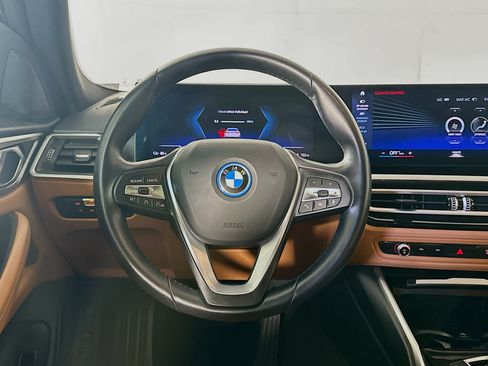 Used 2023 BMW i4 eDrive35 RWD image 18