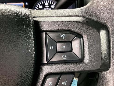 Used 2022 Ford F350 XLT w/ XLT Value Package image 12