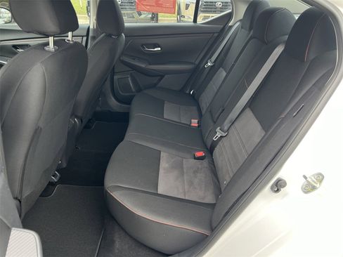 Certified 2025 Nissan Sentra SR image 24