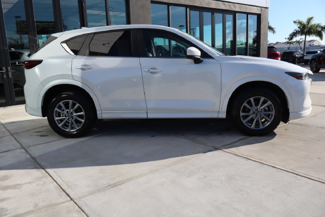 Used 2024 MAZDA CX-5 AWD 2.5 S w/ Select Package image 2