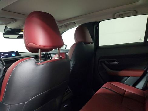 Used 2025 MAZDA CX-50 AWD 2.5 Hybrid w/ Premium Pkg image 14