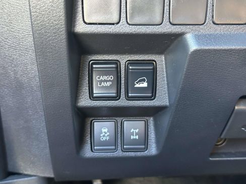 Used 2022 Nissan Frontier PRO-4X w/ Off-Road Protection Package image 32