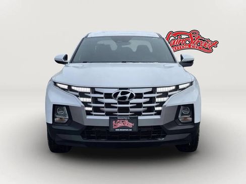 Used 2022 Hyundai Santa Cruz SE image 2