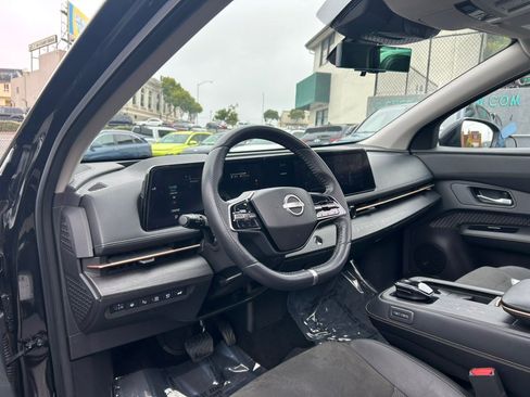 Used 2023 Nissan Ariya FWD image 13