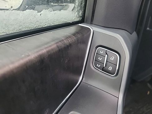 Certified 2022 Ford F150 Lariat w/ Equipment Group 502A High image 38