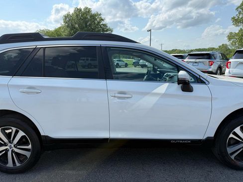 Used 2019 Subaru Outback 2.5i Limited AWD/4WD image 40