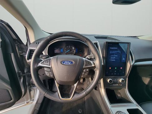 Used 2024 Ford Edge SEL image 12
