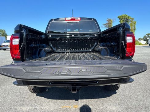 New 2026 GMC Canyon Elevation w/ Convenience Package image 31